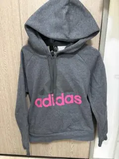 adidas グレー フード付きパーカー