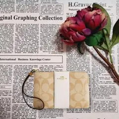 COACH コーチ リストレット シグネチャー キャンバス ストライプ