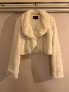 ふわふわファージャケット　ショート丈　ラムローザ