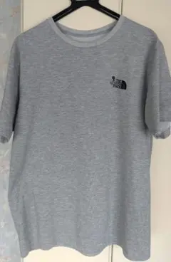 THE NORTH FACE 半袖Tシャツ グレー