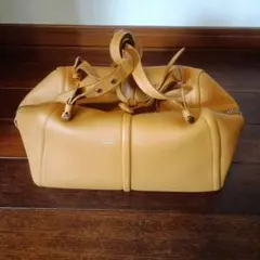 Max Mara ショルダーバッグ キャメル レザー イタリア製のサムネイル