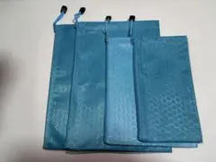 ポーチ 4点セット　水色　仕分け　文房具　トラベルポーチ　メイクポーチ