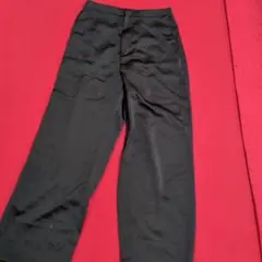 UNIQLO　黒いワイドパンツ ウエストゴム仕様