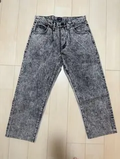 Item thumbnail for item adb5c302-7854-4040-a94e-344613a85153