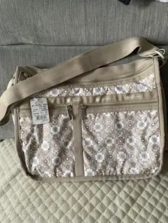 ❤️新品タグ付き❤️定価17600円？レスポンサックショルダーベージュ 