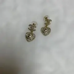 CHANEL シャネル　ハート　ピアス