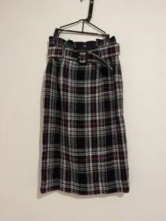 【美品】JUSGLITTY・ツイードチェック柄タイトスカート サイズ0