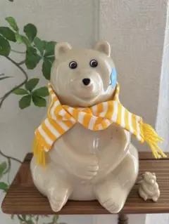 しろくま貯金箱 本体　黄色マフラー　キーホルダープレゼント♪