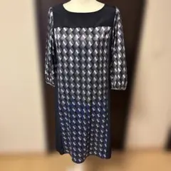 リフレクト　幾何学模様 七分袖ワンピース11号