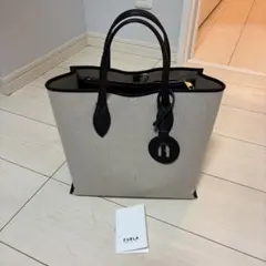 FURLA ERAシリーズ　トートバッグ⭐️タイムセール