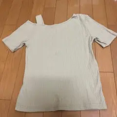 GU オフショルダー グリーン 半袖 Tシャツ