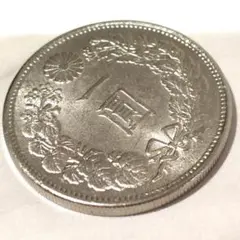 レプリカ、明治3年 一圓銀貨 龍図 日本古銭 - メルカリ