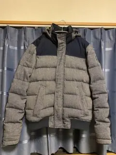 トミーヒルフィガー　フード付きダウンジャケット グレー×ネイビー