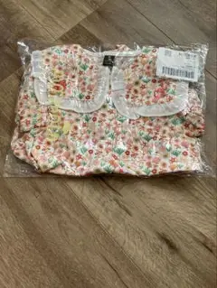 【美品】moimoln ヒトデフラワー柄ロンパース 80cm