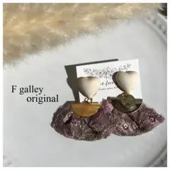 ハンドメイド♡ハート×インド刺繍リボン　小ぶり　可愛い　オススメ　デート　人気