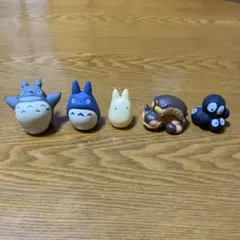 トトロ　ネコバス　まっくろくろすけ　指人形