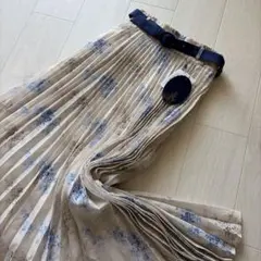 新品an another angelus アイビーローズ柄プリーツロングスカートのサムネイル