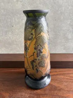 エミール　ガレ風　花瓶　被せガラス　葡萄　高さ38ｃｍ　洛美？ エミール ガレ風 花瓶 被せガラス 葡萄 高さ38cm 洛美？ - メルカリ