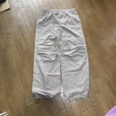 ライトグレー ワークパンツ ドローストリング付き