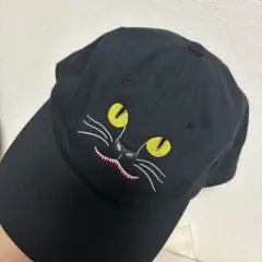 ●希少●グラニフ●graniph●石黒亜矢子 化け猫キャップ 黒/赤のサムネイル
