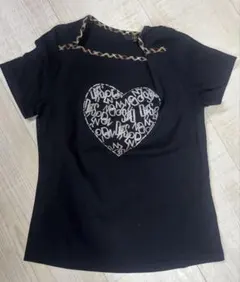 新品タグ無し✨DAKS LONDON ハートプリント 半袖Tシャツ ブラック38のサムネイル