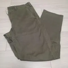 ユニクロ カーキー 　チノパン　W82