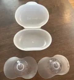 ピジョン　乳頭保護機　Ｍサイズ2枚(1枚は新品)