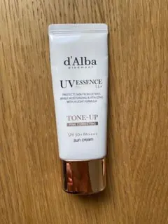 d'Alba UV ESSENCE トーンアップサンクリーム