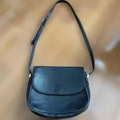 【Burberry】黒 レザー ショルダーバッグ