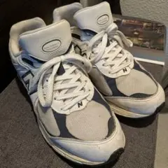 New Balance 2002R 27cm ホワイト/ネイビー