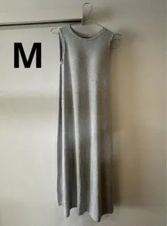 【GU】ノースリーブワンピースカップ付 グレー