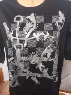 マ*ん様 VALENZA 半袖 Tシャツ スワロフスキー装飾 ブラック 42のサムネイル
