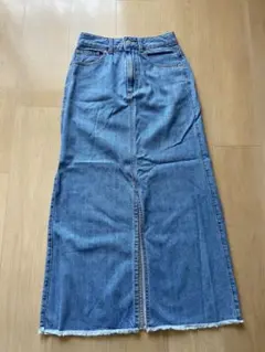 【GU】デニムスリットナローロングスカート