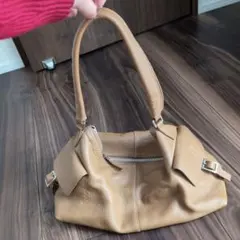 牛レザー ハンドバッグYves Valente　イヴ・ヴァレンテ