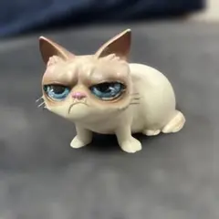 グランピーキャットのサムネイル