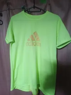 adidasアディダス 蛍光イエロー Tシャツ