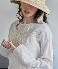 新品タグ付き♡希少 完売品！インド製ドビードットレースブラウス♡セットアップ可能のサムネイル