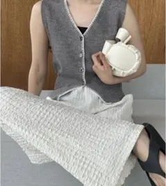 【美品】lawgy ニットベスト　グレーのサムネイル