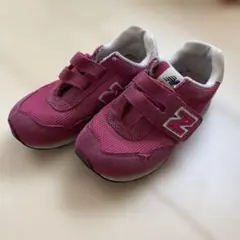 New Balance ピンク　18.5
