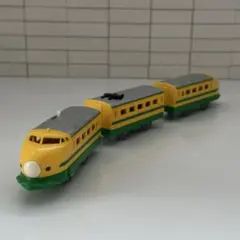 プラレール】電動プラ電車 電車 前スイッチ 旧動力 緑色 日本製 - メルカリ