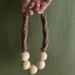 パラコード スマホハンドストラップ　木製ビーズ