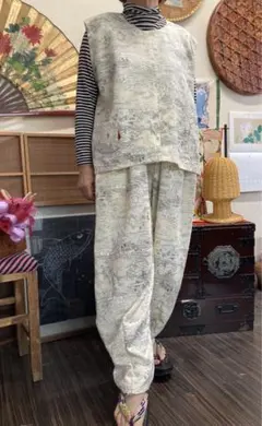 小紋(絹と化繊)の着物からのセットアップ　　　　着物リメイク