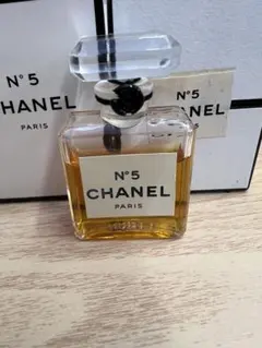 シャネルN°5　香水