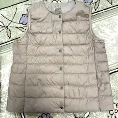 無印良品　ライトダウンベスト