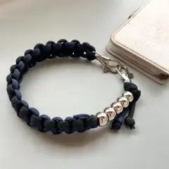 スマホストラップ　ネイビー&ブラック　ビーズ付き　パラコード