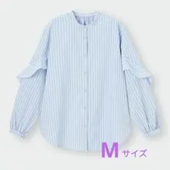Mサイズ　ラッフルスリーブブラウス　ブルーストライプ　GU