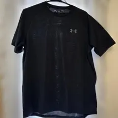 アンダーアーマー　Tシャツ　黒　Mサイズ