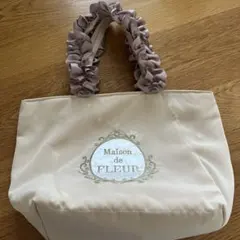 Maison de FLEUR フリルハンドバッグ ベージュ
