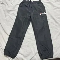 FILA ブラック 長ズボン 120サイズ　シャカパン