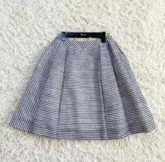 【未使用級】ルネ　TISSUE社生地ボーダーフレアスカート　ブルー×ホワイト36のサムネイル